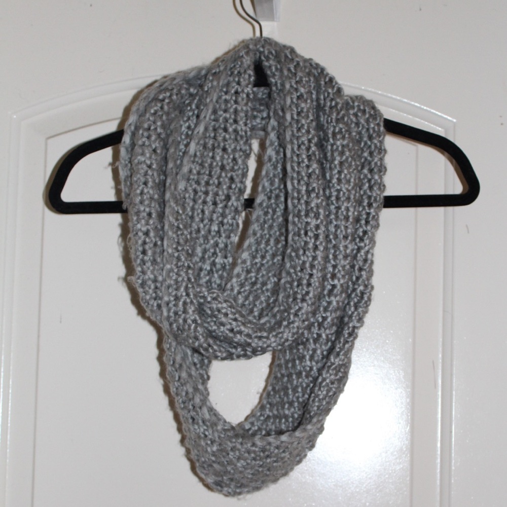 Infinity scarf